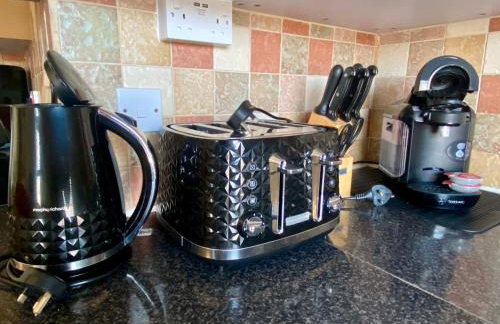 Bedford Contractor Base Sleeps 3 Secure Van Parking Fast WiFi - Foto 37