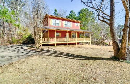 Lakefront Jacksons Gap Retreat with Grill and Dock! - Foto 32