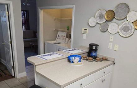 Hazel's Happy Hideaway- Midtown Mobile! - Foto 35