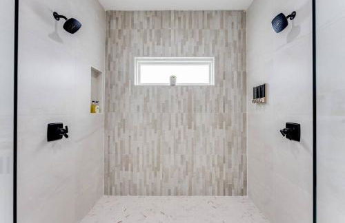 Modern Luxury In The City at Havilah Estates - Foto 22