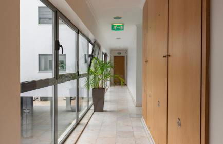 3 Bedroom Oeiras Wonder W/ Balcony by LovelyStay - Foto 31