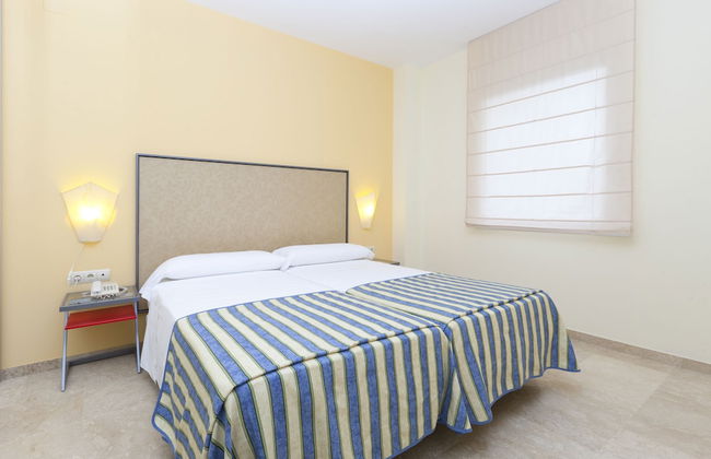 Apartamentos Vértice Sevilla Aljarafe - Foto 2