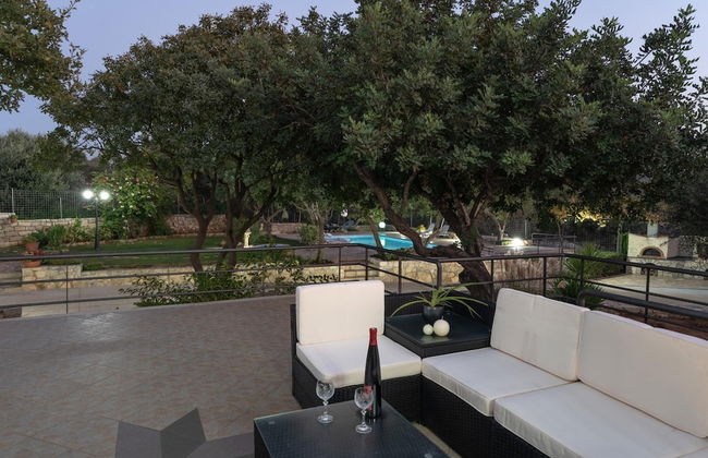 Villa Archodia - With Private Pool - Photo 40