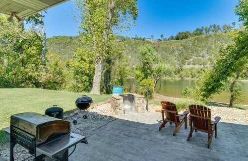 TroutFest Riverfront Norfork Home, Great Fishing - Foto 27