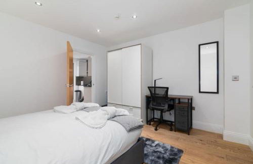 Stylish Shoreditch Apartment near Brick Lane with Balcony Sleeps 4 - Foto 8