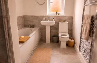 Bright & Spacious 3-Bed Rotherham Home Ideal for Families or Contractors - Foto 12