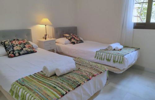 Evans Realty AX Playa & Piscinas & Garaje - Photo 6