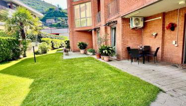 house prua a step from the lake - Foto 3, Garden view