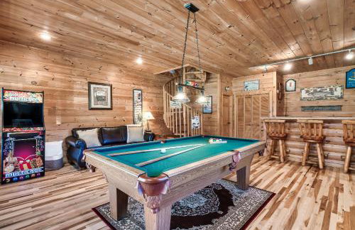 Spectacular MTNS Views with PRIVATE HOT TUB with Pool Table and Private Pond - Foto 8