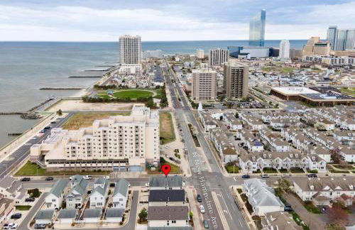 Balcony View, Updated Interior, Close to the Beach! - Foto 50