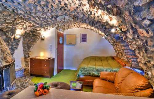 Avgonima All Seasons Hotel - Photo 4