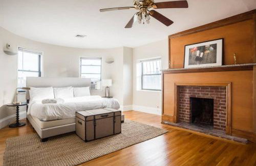 Luxury 4BR 3BA in Fenway w Epic Roof Deck - Foto 14