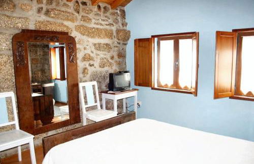 Spacious Family House in Nogueira with Garden - Foto 5