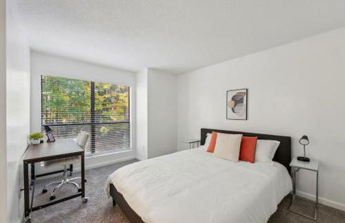 Northcliffe 405 I Fully Furnished 2 Bedroom 2Bth - Foto 1