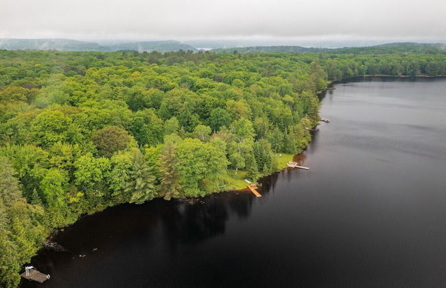 Bear Essentials Lakefront Hideaway - Foto 33