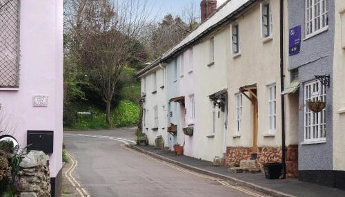 Blackberry Cottage - Photo 3