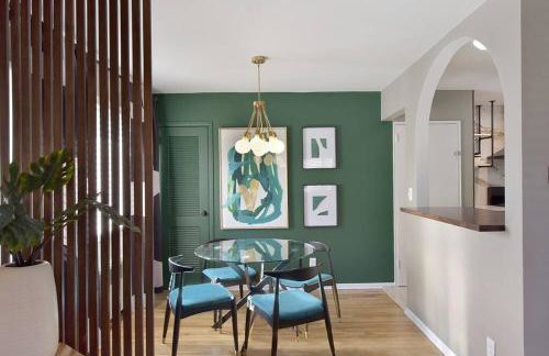 The Creative Experience 3 bedroom Residential Home - Photo 4