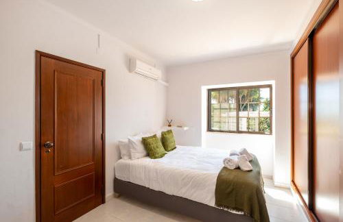 Casa Katarina - Private Villa - Heated pool - Free Wifi - Air Con - Foto 25