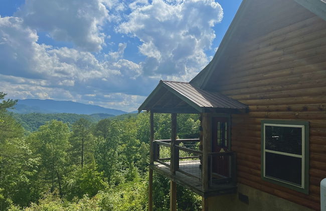 Budro's Bungalow 2 Bedroom Cabin by RedAwning - Photo 38