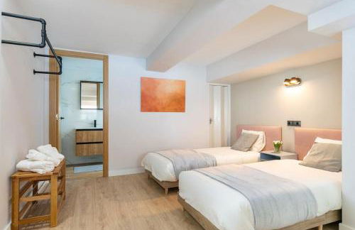 Nice new duplex in front of Palacio VistaAlegre - Photo 16