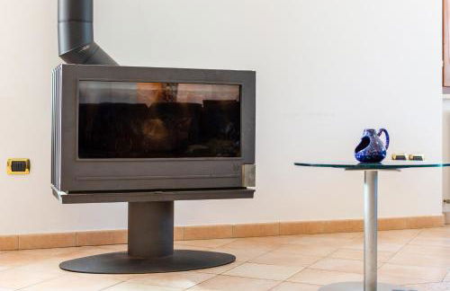 GuestHost - Casa del Giardino Apt with Shared Patio - Photo 12