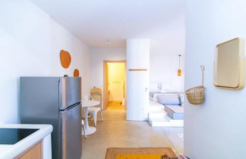 PANORMOS ART Beachfront Suites - Photo 48