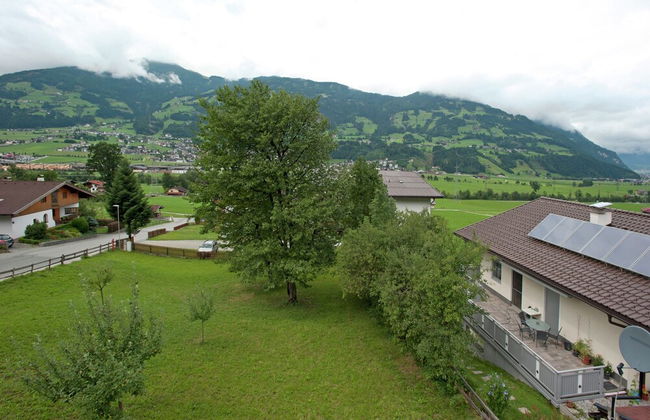 Apartment With Balcony in Hart im Zillertaler - Foto 16