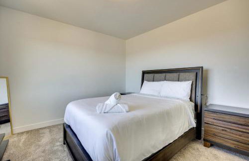 Group Getaway in Monument! High-End Home with Views - Foto 26