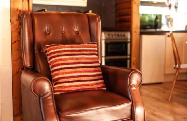 Cozy Mountain 2 Bed Log Cabin - Foto 9