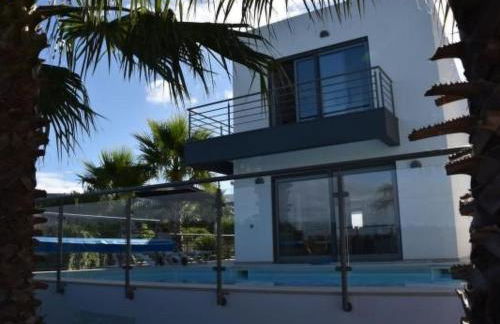 Holiday Home Moderne Villa mit privatem Pool und Meerblick by Interhome - Foto 9