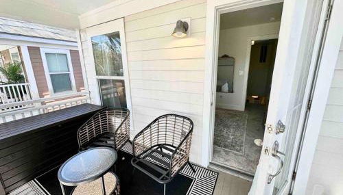 Stylish Cozy Family Cottage with Golf Cart - 1 mile to Dwntn Ocean Springs and beach - Foto 4