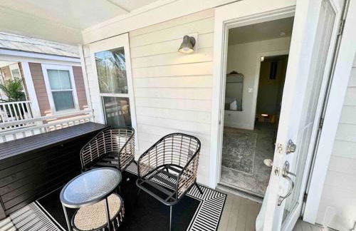 Stylish Cozy Family Cottage with Golf Cart - 1 mile to Dwntn Ocean Springs and beach - Foto 4