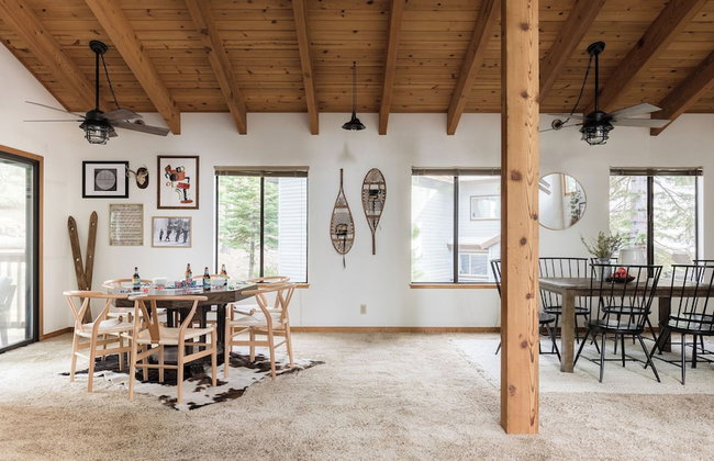 Wolfe by AvantStay | 5mins NorthStar! Fireplace, 2 Private Decks! - Photo 99