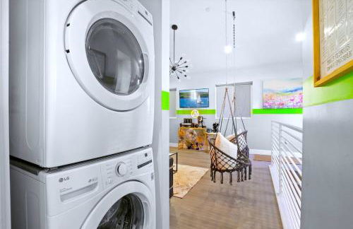 NoHo Hot Tub Home, Sleeps 12, Free Parking, Universal 15m, FIFA World Cup SoFi - Foto 11