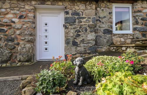 Bryn Eglwys Barn - Foto 1