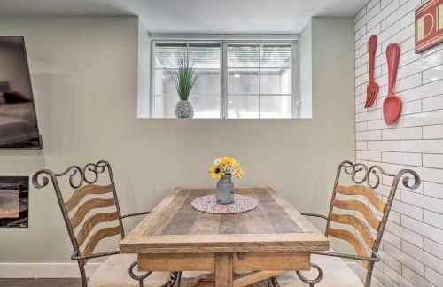 Ski and Hike Cozy Dtwn Reno Studio with Fireplace - Foto 10