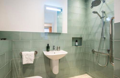 5 Bed in Whitchurch oc-77696 - Photo 43