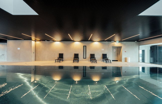 Stylish Luxurious Apt w Pool & Gym ID214 - Foto 29