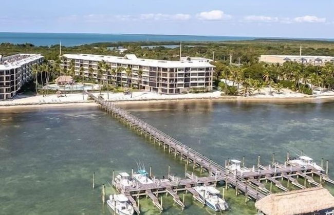 Beautiful Unit In One Of The Most Prestigious Condo Complex In Islamorada 2 Bedroom Condo by RedAwning - Photo 33