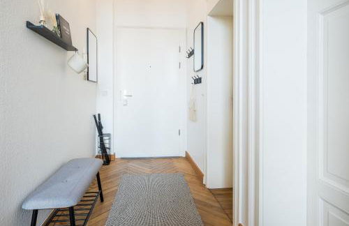 SCHWARZLINS LoftRaum - Stilvolles Apartment mit Smart TV, NETFLIX, Disney Plus, schnellem WLAN, Parken, Nespresso - Foto 16