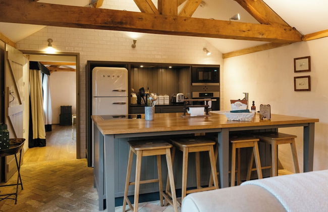 Retreat East - Photo 78