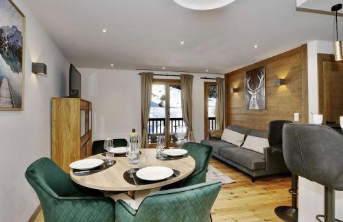 Appartement rénové 42m² - 4 pers - Courchevel 1550, Sud, skis aux pieds, proche centre, parking inclus - FR-1-631-121 - Foto 1