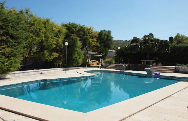 Sprawling Villa Near Alenquer - Photo 21