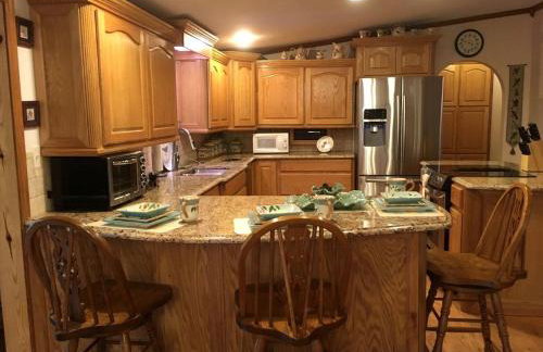 Lake Hamilton Cabin Retreat for Twelve in the Ouachita Mountains, Arkansas - Foto 3