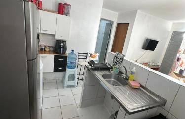Casa Aconchegante com 2 quartos a 9 minutos de carro para as praias mais procuradas da região - Foto 20