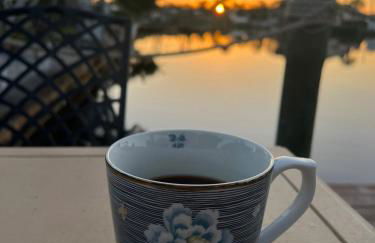 Serene Space! Waterfront Home! - Foto 28