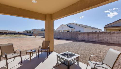 3BR 2BA Kingman Home w Patio Fire Pit - Foto 2