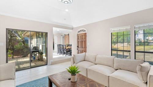 The Corniest Property in Texas ♥ 4 BR ♥ 1/4 Acre ♥ - Foto 4