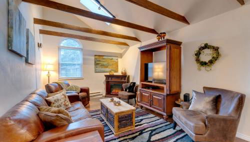 Rustic Log Cabin with Studio about 5 Mi to Pikes Peak! - Foto 3