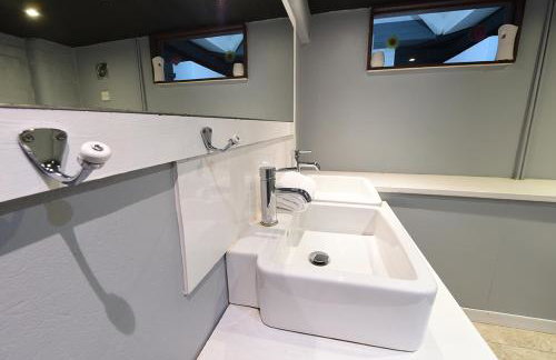 Penthouse Warehouse Slps 18 (61) - Photo 10